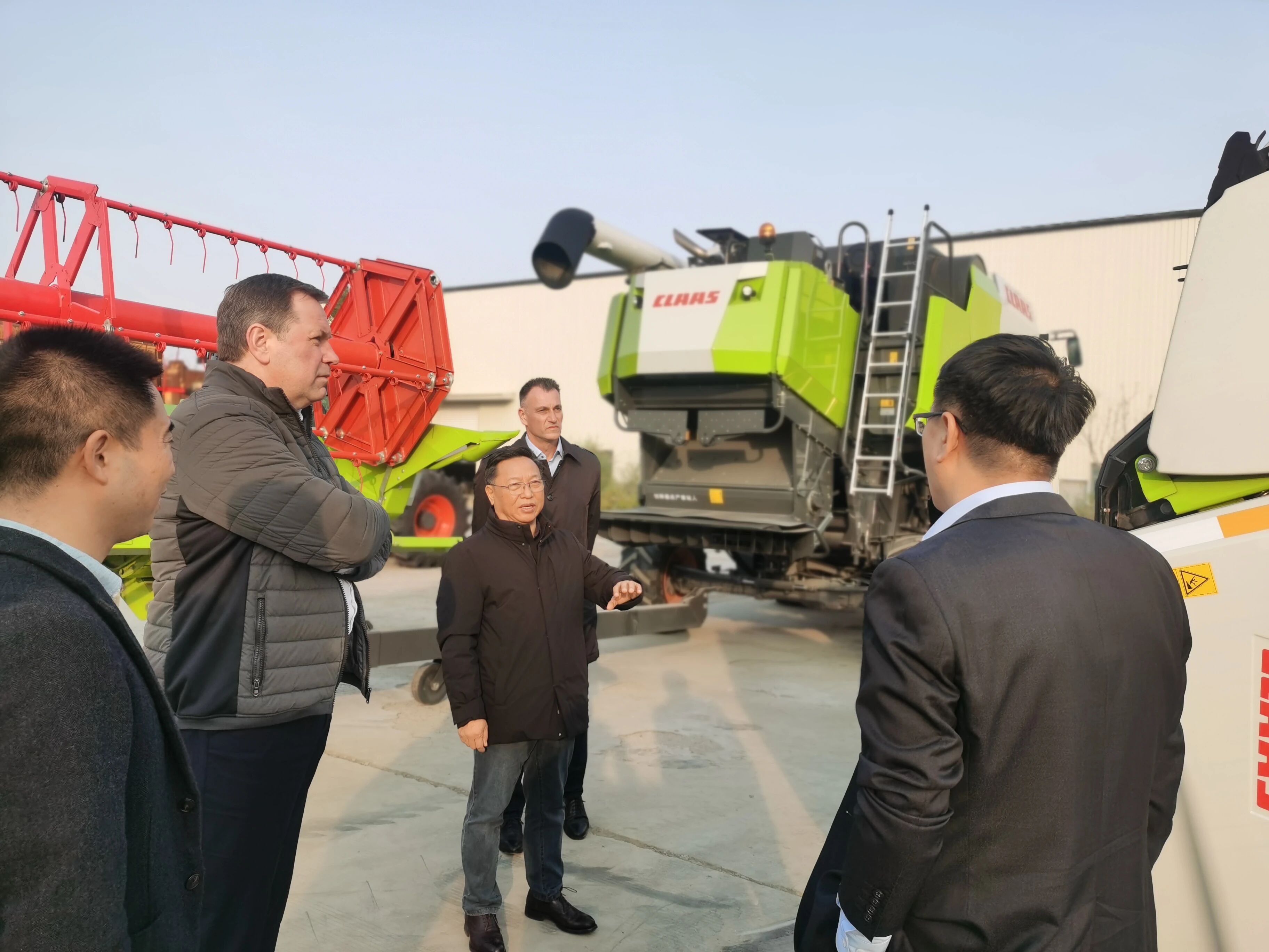 走进西区，走近用户｜CLAAS全球领导层深入新疆市场调研——以用户为中心，深耕区域市场，助力现代农业高质量发展